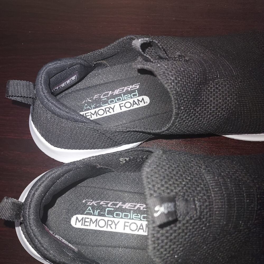 Skechers Womens Knit Sneakers 10M Slip Ons Ultra Flex First Comfort Black White - Picture 7 of 13